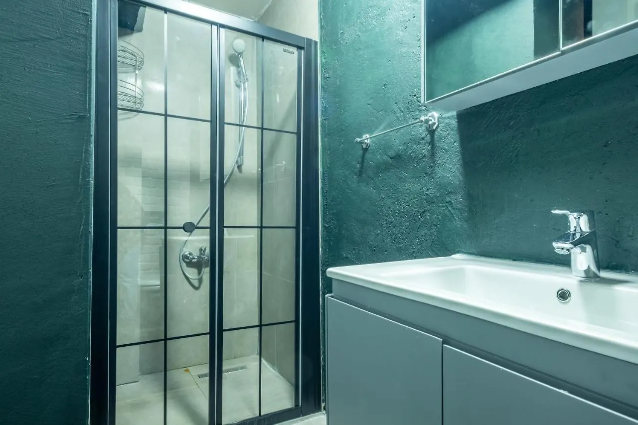 이스탄불 Amazing Flat With Stylish Interior In Beyoglu 아파트 0*,  터키